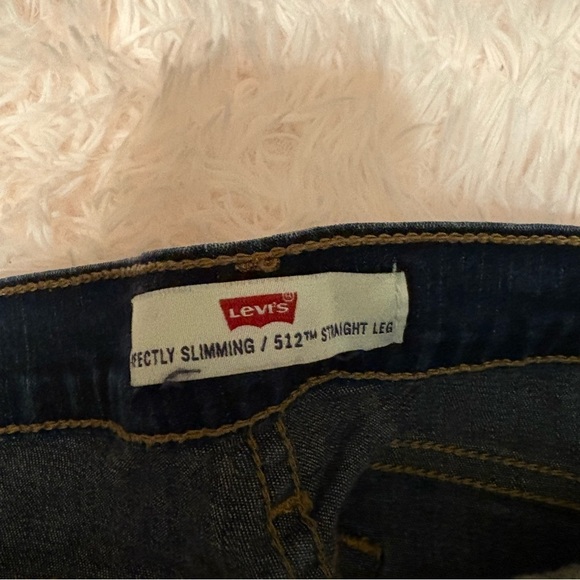 Levi's Blue Jeans Perfectly Slimming 512 Straight Leg Sz 16 Women’s - Picture 3 of 6
